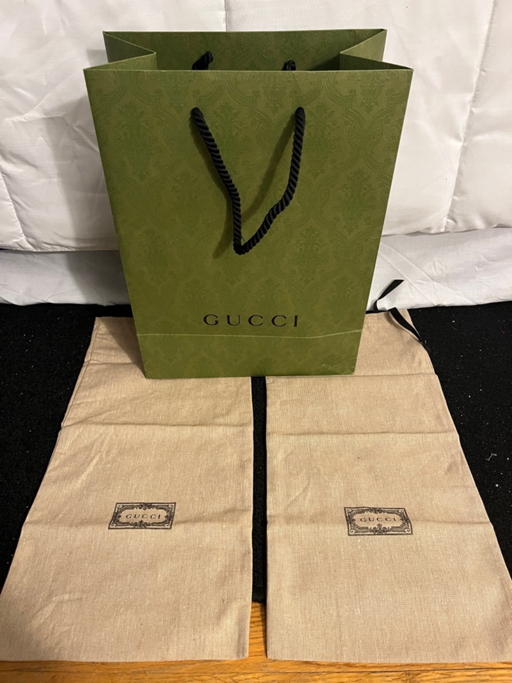 Gucci - Brand New Women's Gucci White Ace Sneaker with Web. NWB - Picture 15 of 16